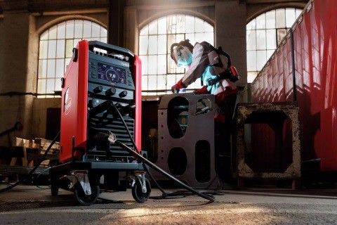 Fronius Fortis : soudage MIG/MAG manuel de nouvelle génération – flexible, connecté, puissant